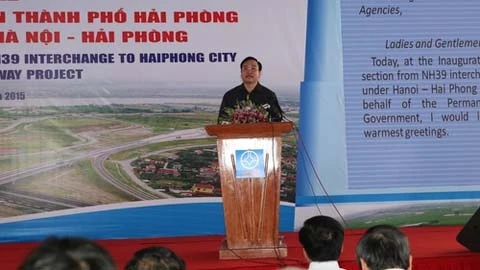 Autoroute Hanoi - Hai Phong : ouverture au trafic d'un tronçon de 52,5km 
