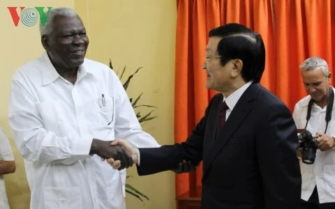 Le Vietnam prend en considération les relations d’amitié traditionnelles avec Cuba