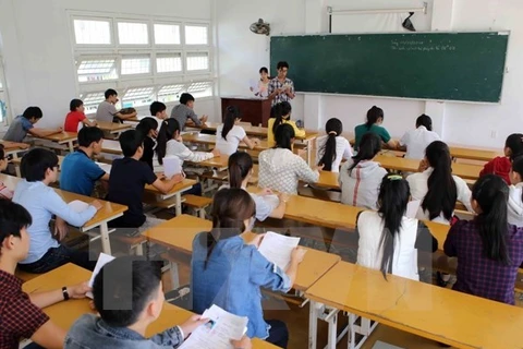 Coopération Vietnam-Cambodge dans l'éducation