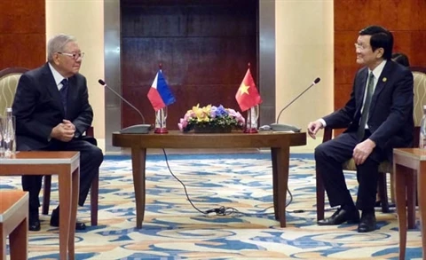 Le président Truong Tan Sang rencontre le président de la Chambre basse des Philippines