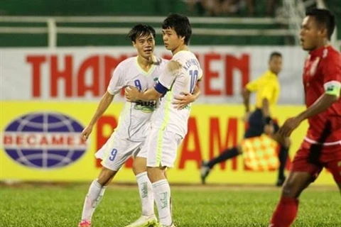 Football : Les U21 Vietnamiens en demi-finale de la Coupe Clear Men 
