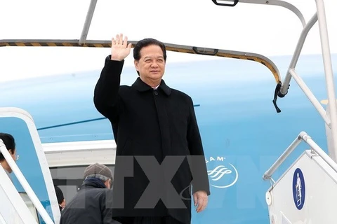 Le Premier ministre Nguyen Tan Dung arrive à Bruxelles 