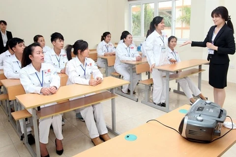 Vietnam-Japon : renforcer la coopération dans la santé et le travail