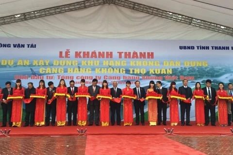 Inauguration de la zone d'aviation civile au sein de l'aéroport de Tho Xuan
