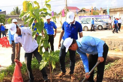 Hanoi lance la Fête de la plantation d'arbres 2016