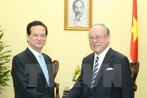 Nguyên Tân Dung reçoit le conseiller spécial de l’alliance parlementaire d’amitié Japon-Vietnam 