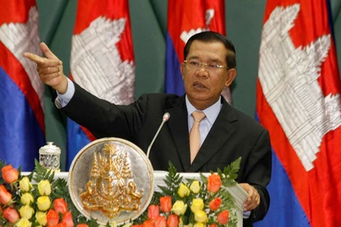 Cambodge: bilan de dix années d'opérations de maintien de la paix 