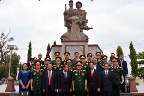 Inauguration du Mémorial des Héros morts pour la Patrie Cambodge - Vietnam 
