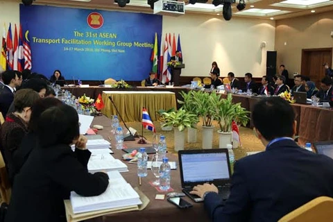 L’ASEAN se penche sur la facilitation du transport routier