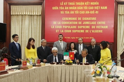 Vietnam et Algérie renforcent la coopération entre les Cours suprêmes