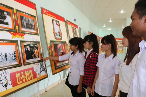 Binh Phuoc : exposition “70 ans de l’Assemblée nationale du Vietnam" 