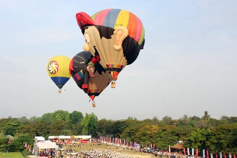Thua Thiên-Huê : le Festival international de montgolfières 2016