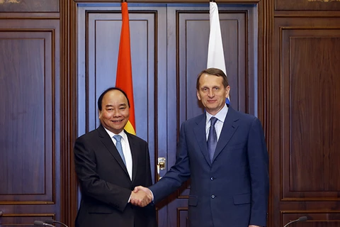 Le Premier ministre Nguyen Xuan Phuc rencontre le président de la Douma d’Etat russe