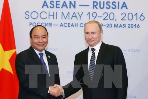 Entrevue Nguyen Xuan Phuc – Vladimir Poutine