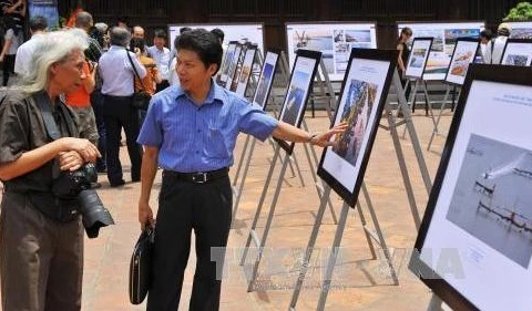 Remise des prix du concours de photos sur les rivières vietnamiennes