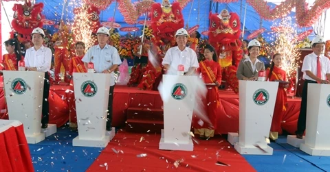 Construction des infrastructures techniques d'un polder urbain à Kien Giang