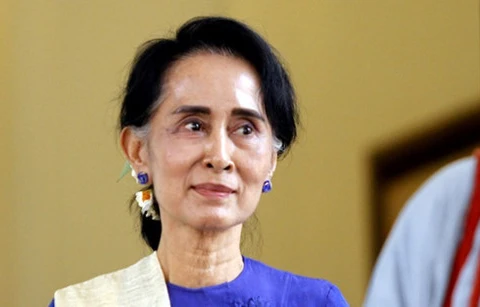 La conseillère d’État du Myanmar en visite officielle en Chine