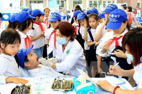 Conférence d'odonto-maxillo-faciologie à Hanoi