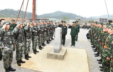 Les liens entre les deux armées, un "pilier" des relations Vietnam-Chine
