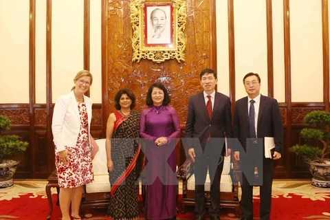 Dang Thi Ngoc Thinh reçoit l'assistant du secrétaire général de l'ONU