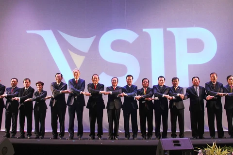 Célébration du 20e anniversaire de la fondation du Parc industriel Vietnam-Singapour