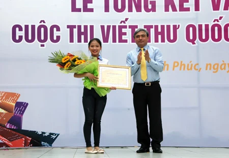 Une élève vietnamienne gagne le 45e concours de compositions épistolaires de l’UPU