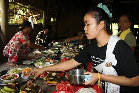 La fête Pithi Sene Dolta des Khmer à Trà Vinh