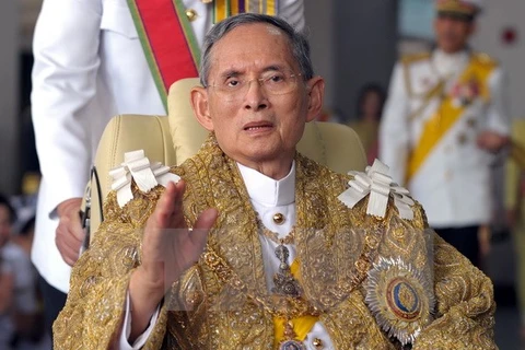 Message de condoléances du Vietnam suite au décès du roi de Thaïlande