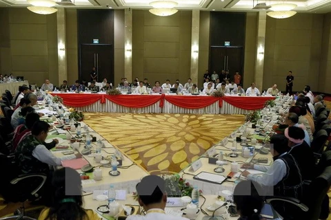 Le Myanmar envisage de tenir son premier dialogue politique national le mois prochain