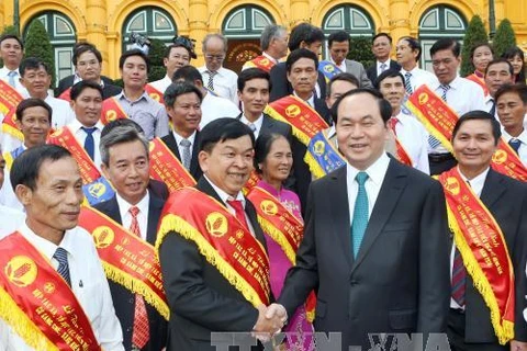 Le président Tran Dai Quang rencontre des agriculteurs exemplaires