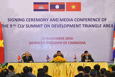 Le Cambodge, le Laos et le Vietnam vont renforcer leur connexion économique