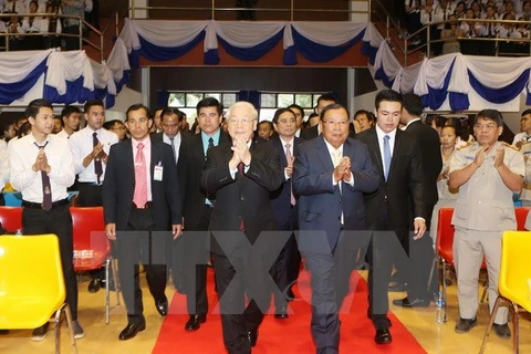 Le SG Nguyên Phu Trong exalte les relations spéciales Vietnam-Laos