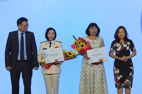 Des femmes scientifiques vietnamiennes honorées par l’Oréal-UNESCO