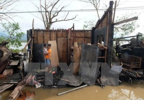 Le typhon Nock-Ten cause de lourds dégâts aux Philippines
