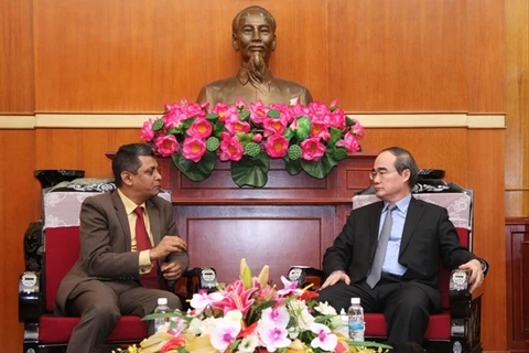 Nguyên Thiên Nhân plaide pour une coopération renforcée Vietnam-Inde entre les entreprises