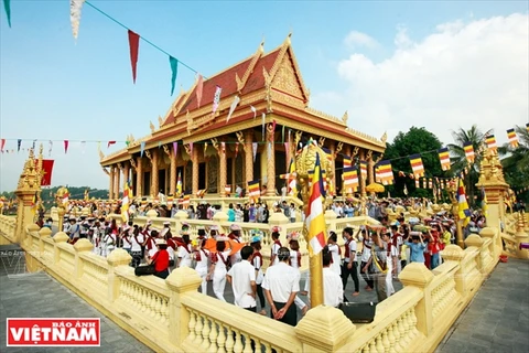 Le Festival Kathina célébré dans une pagode khmère à Hanoi