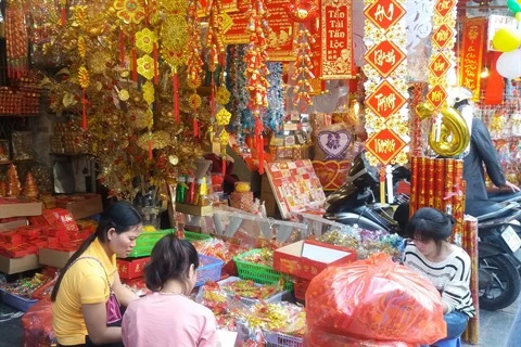 Flânerie dans les rues des objets de décoration