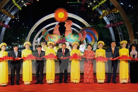 Ouverture de la rue florale Nguyên Huê 2017 à Ho Chi Minh-Ville