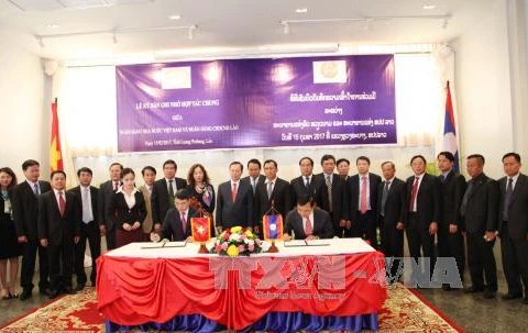 Le Vietnam et le Laos renforcent leur coopération bancaire