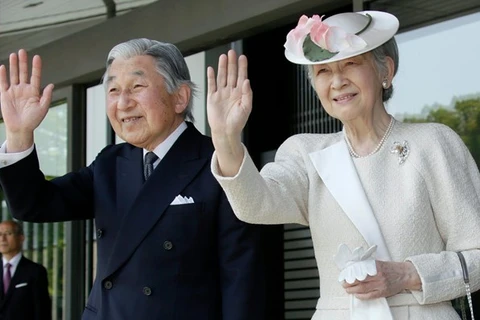 Japon: la visite de l'empereur Akihito et de son épouse Michiko, un jalon historique