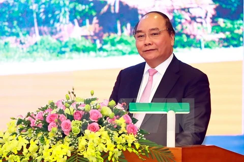Le PM appelle les entreprises à promouvoir les investissements à Tuyên Quang