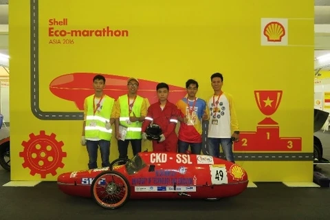 Neuf équipes d’étudiants vietnamiens au concours Shell Eco-marathon à Singapour