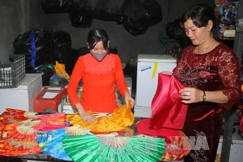 Thua Thiên-Huê développe les villages de métiers traditionnels en association avec le tourisme