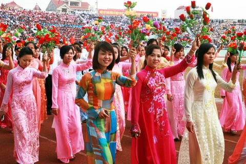 Honneur à la beauté des femmes vietnamiennes à Macao (Chine) 