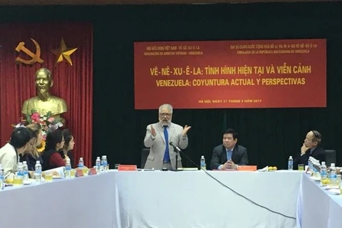 Table ronde sur le Venezuela à Hanoi
