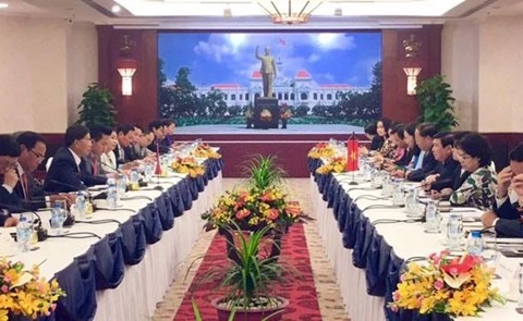 Intensifier la coopération entre Ho Chi Minh-Ville et Vientiane 