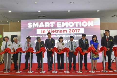 Industrie : ouverture de l'exposition Smart Emotion 2017 à Hô Chi Minh-Ville