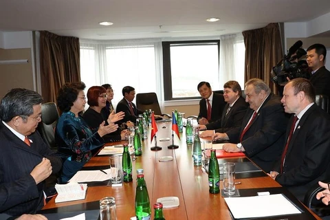 Nguyên Thi Kim Ngân rencontre le président de l’Association R.tchèque – Vietnam