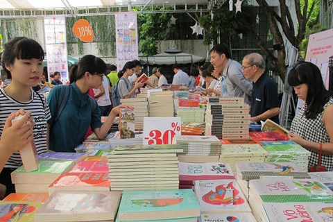 Journée des livres à la bibliothèque nationale du Vietnam