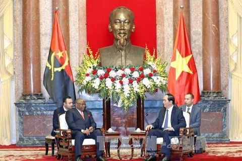 Le président Tran Dai Quang reçoit le ministre angolais des Relations extérieures